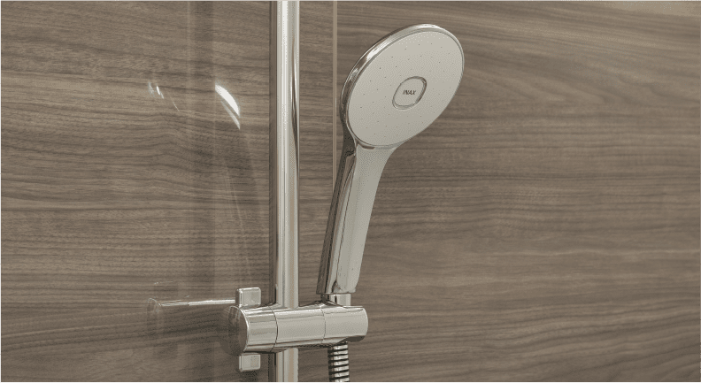 エコアクアシャワー（メタル調）