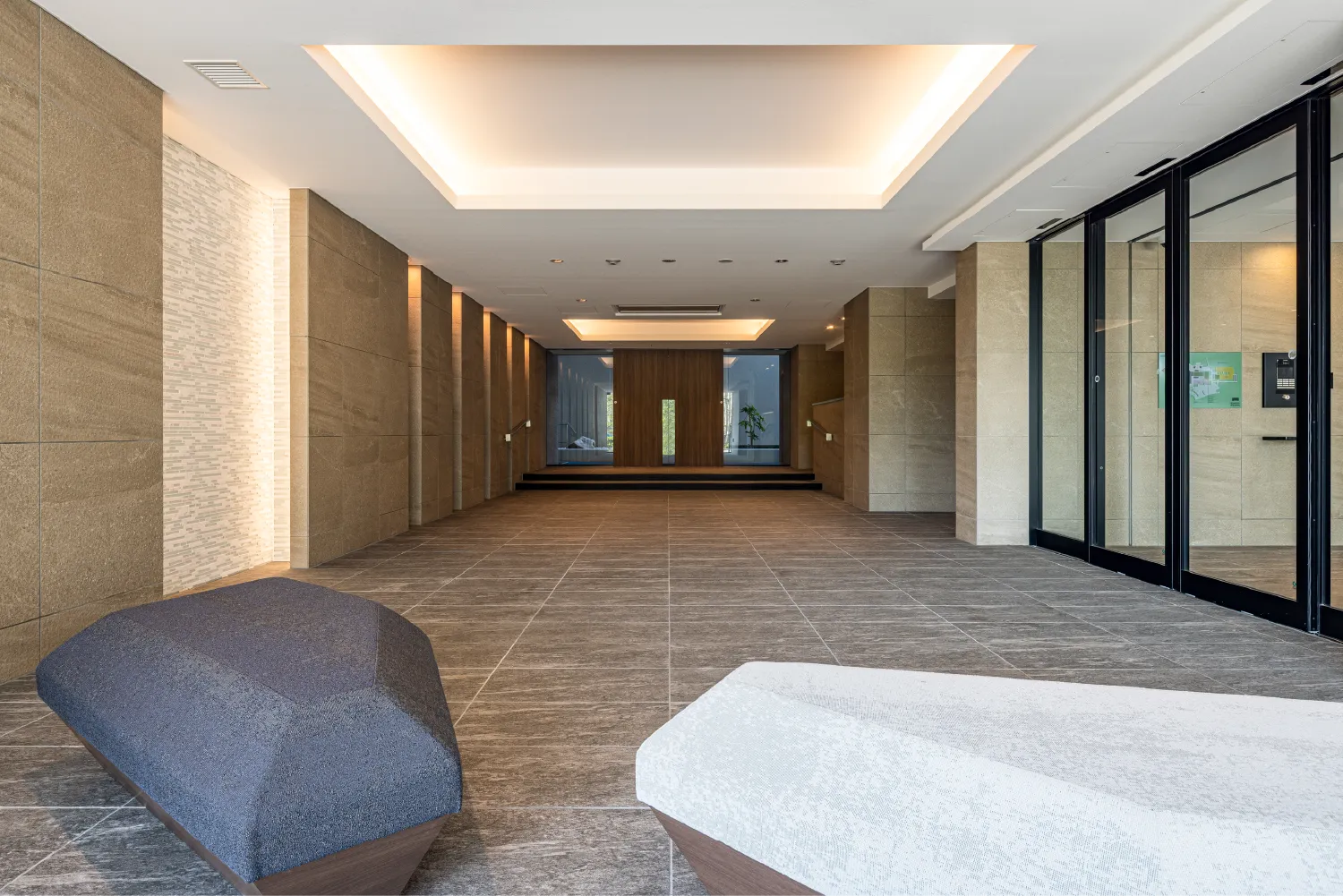 エントランスホール